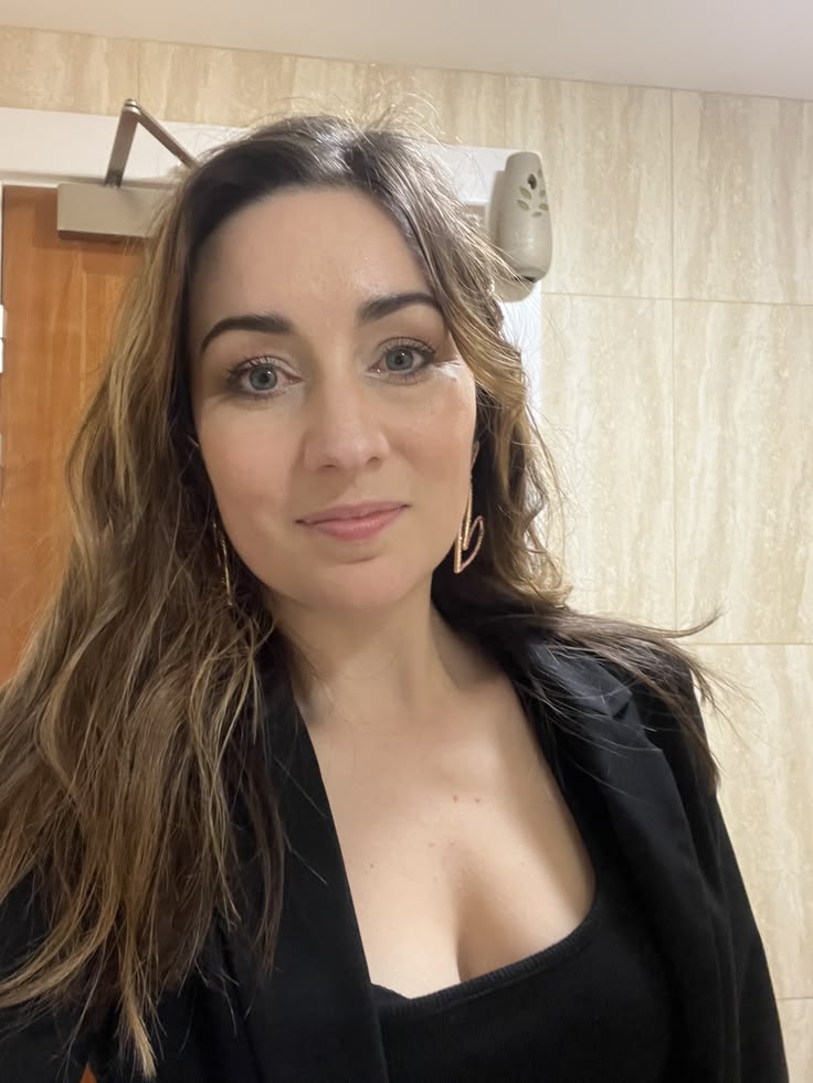 <strong>Camila R. — Santiago</strong>