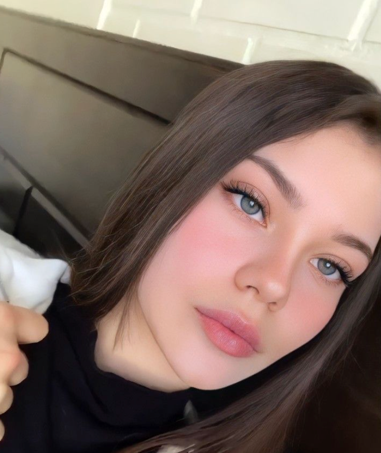 Fernanda T.